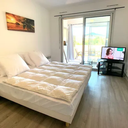 Apartment Homeplacestay Antibes
