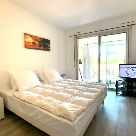 Homeplacestay Apartment *