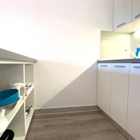 Apartment Homeplacestay *