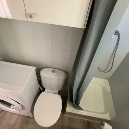 Apartment Homeplacestay *